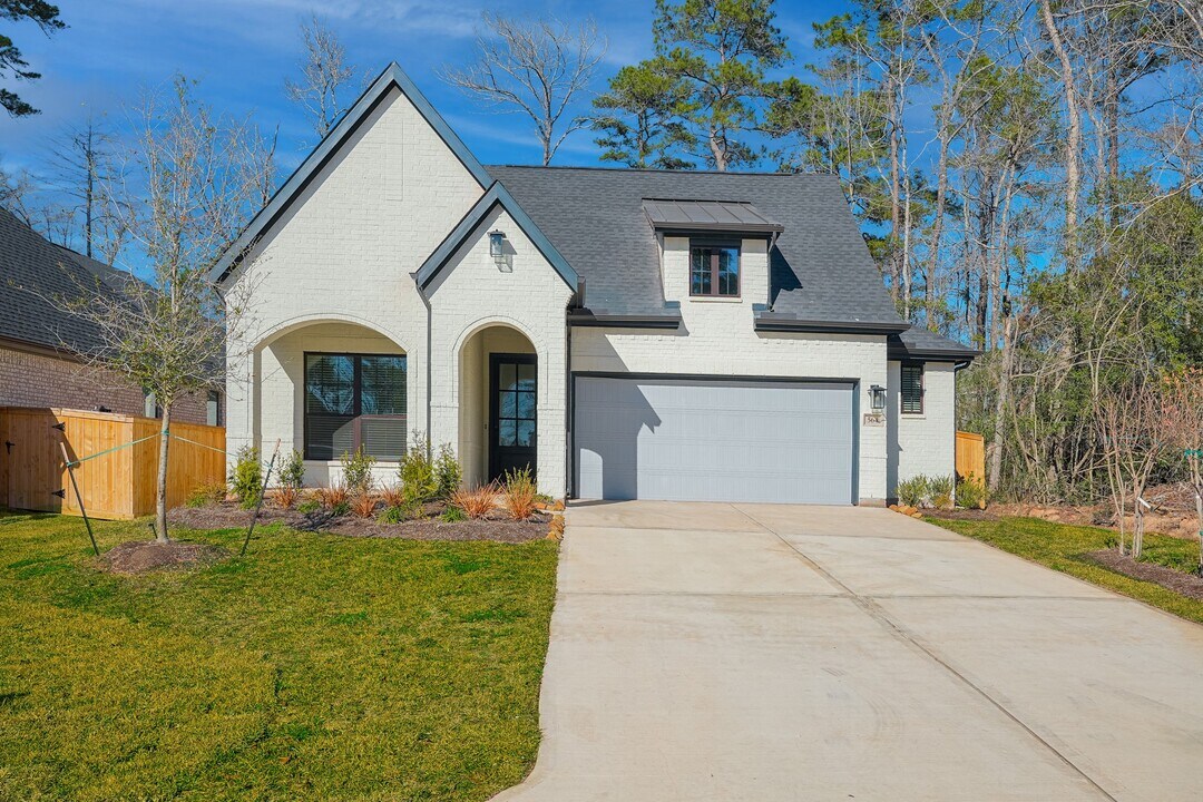 564 Tawny Rim Dr in Willis, TX - Building Photo