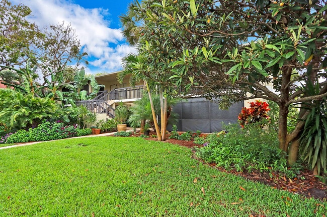 6544 Chasewood Dr in Jupiter, FL - Foto de edificio - Building Photo