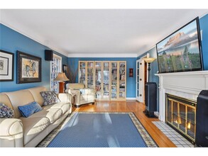 3 Edina Ct in Minneapolis, MN - Building Photo - Building Photo