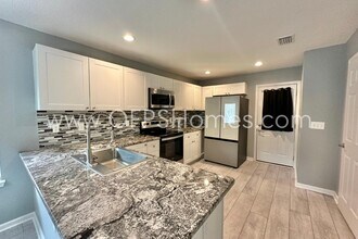 245 Averitt Pl in Crestview, FL - Building Photo - Building Photo
