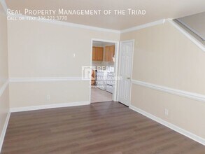 2405 E Florida St, Unit C in Greensboro, NC - Building Photo - Building Photo