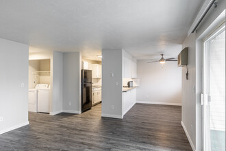 Ascent at South Hill in Spokane, WA - Building Photo - Interior Photo