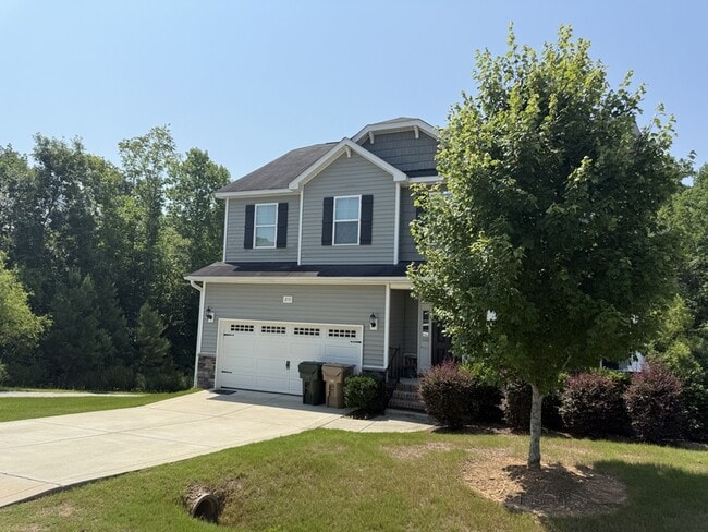 property at 213 Lanier Pl