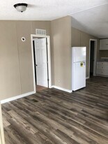 111 Greenfields Dr in Jonesborough, TN - Building Photo