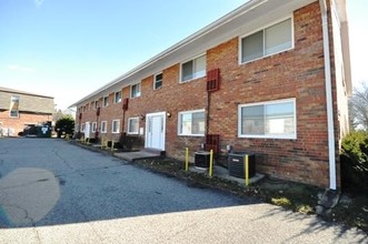 Lexbrook Apartments in Evansville, IN - Building Photo - Building Photo