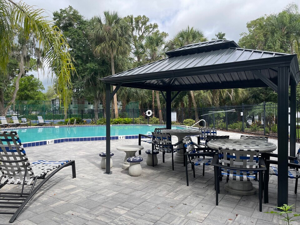 2208 Northlake Dr, Unit 2208 in Sanford, FL - Building Photo