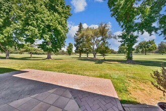 7435 Fairway Two Ave in Fair Oaks, CA - Building Photo - Building Photo