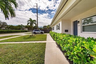 101 SW 2nd Ave in Boca Raton, FL - Building Photo - Building Photo