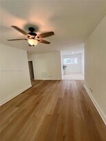 1198 Marseille Dr in Miami Beach, FL - Building Photo