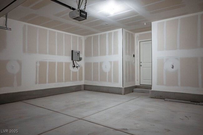 6184 Hibiscus Gdn St