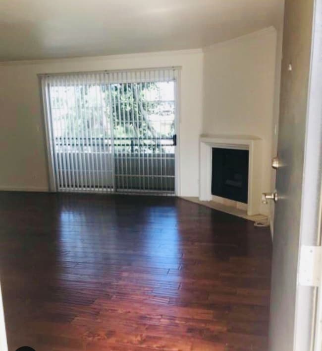 property at 13012 Riverside Dr