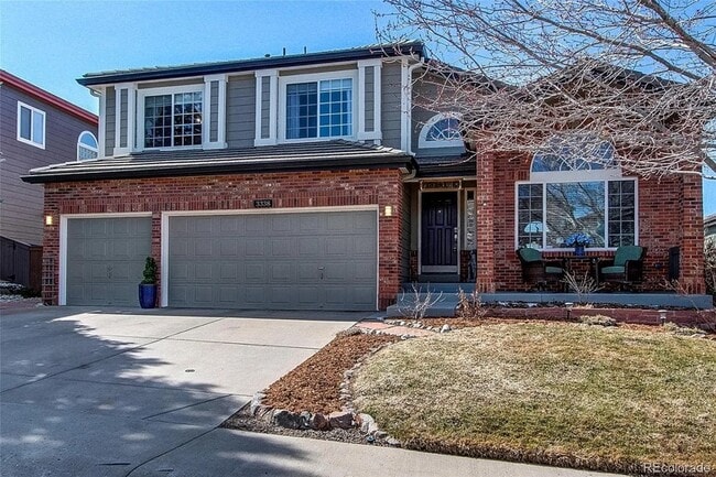property at 3338 Oak Leaf Pl