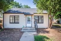 2409 26th St in Lubbock, TX - Foto de edificio - Building Photo