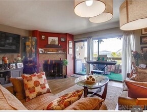 7225 Navajo Rd in San Diego, CA - Building Photo - Building Photo