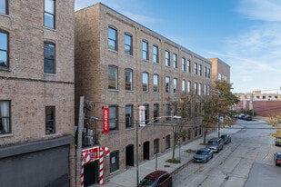 The Evergreen Lofts in Chicago, IL - Building Photo