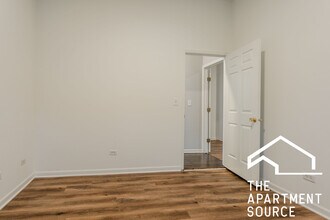 2835 W Medill Ave, Unit 1 in Chicago, IL - Building Photo - Building Photo