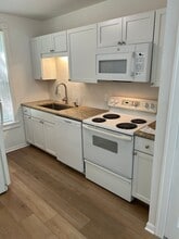 130 Grand Ave, Unit 3 in Mount Clemens, MI - Building Photo - Building Photo