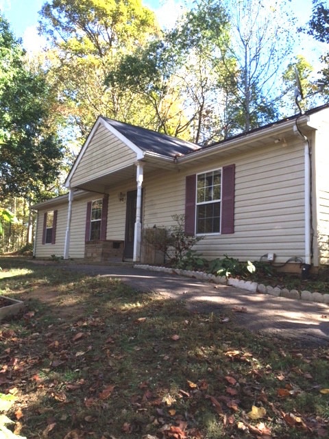 55 Gardenia Rd in Ruckersville, VA - Building Photo