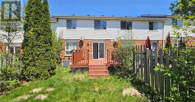 24 Hartley Ct in Cambridge, ON - Building Photo - Building Photo