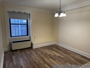 62 Boylston St, Unit 623 in Boston, MA - Building Photo - Building Photo