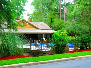 Mandarin Lanai in Jacksonville, FL - Foto de edificio - Building Photo