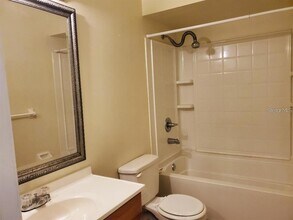 734 Shakespeare Dr in Lakeland, FL - Building Photo - Building Photo