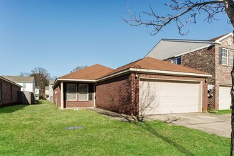 135 Wethersfield Dr in Harvest, AL - Building Photo - Building Photo