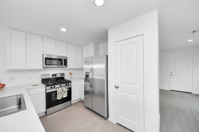 property at 3012 Majestic Sunrise Dr