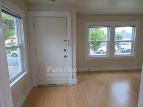 979 Stannage Ave in Albany, CA - Building Photo - Building Photo