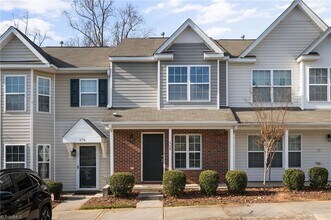 668 Grasswren Way in Greensboro, NC - Foto de edificio - Building Photo