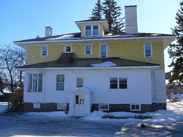 100 4th St N in Park Falls, WI - Building Photo