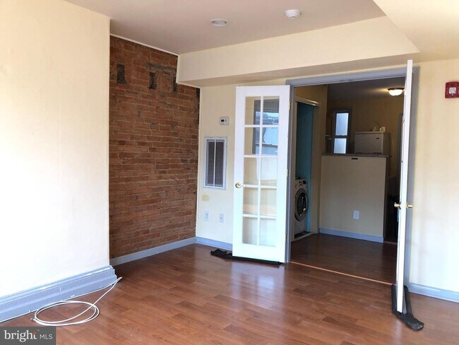406 S 20th St, Unit 2 in Philadelphia, PA - Building Photo - Building Photo