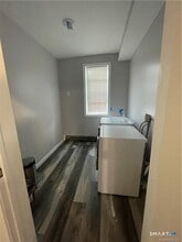 1044 Farmington Ave in Berlin, CT - Building Photo - Building Photo