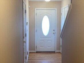 316 Langhorne Dr in Mount Holly, NC - Building Photo - Building Photo