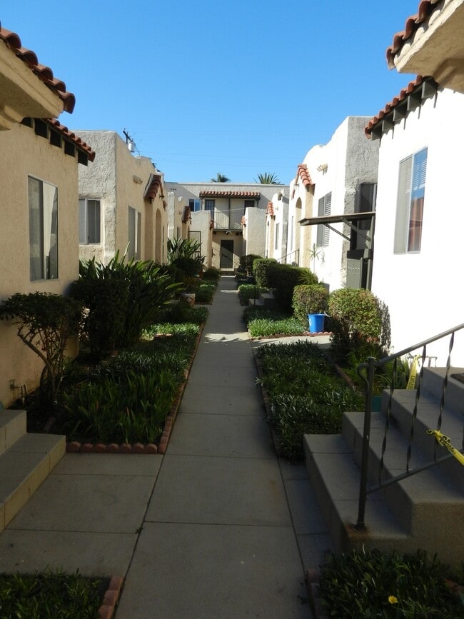 2558 E St in San Diego, CA - Building Photo - Building Photo