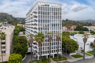 Hollywood Versailles Tower in Los Angeles, CA - Foto de edificio - Primary Photo