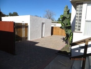 1285 Madera St in San Diego, CA - Building Photo - Building Photo