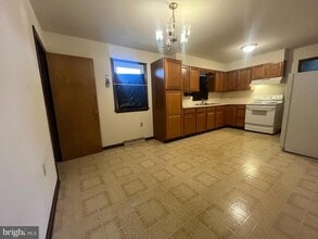 335 Fairmount Ave in Waynesboro, PA - Building Photo - Building Photo