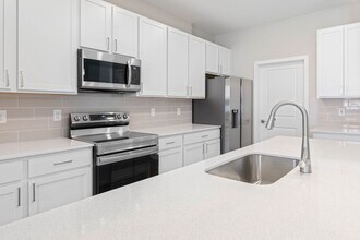 2219 Arnet St in Port Charlotte, FL - Building Photo - Building Photo
