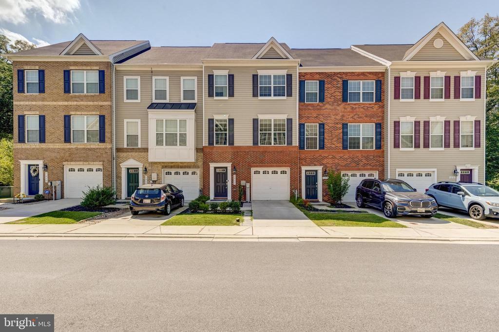 1317 Hawthorn Dr in Severn, MD - Building Photo