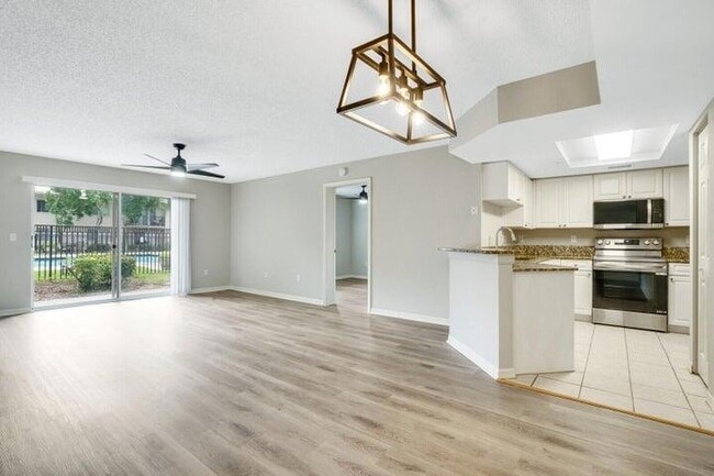 property at 1700 Crestwood Ct S