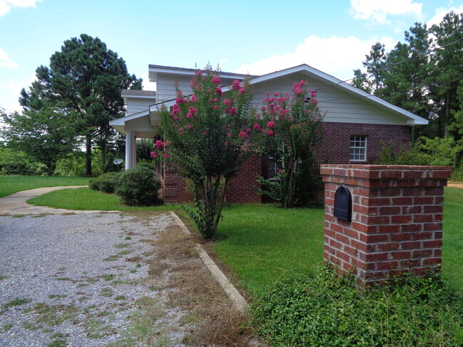 5161 MS-19 in Meridian, MS - Foto de edificio - Building Photo