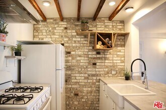 1765 Griffith Park Blvd, Unit 1765 Griffth Park Blvd in Los Angeles, CA - Building Photo - Building Photo