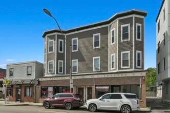 553 Dorchester Ave in Boston, MA - Building Photo - Building Photo