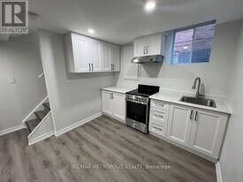 40 Marley Ct in Markham, ON - Building Photo