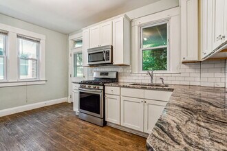 2246 N 4th St in Columbus, OH - Foto de edificio - Building Photo