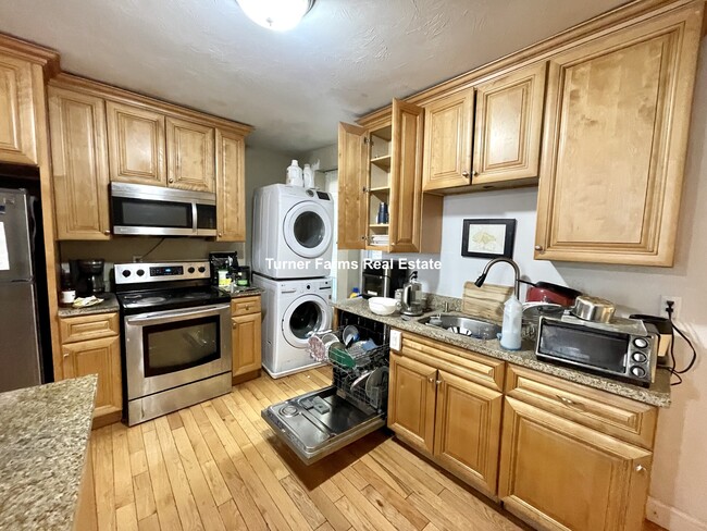 54 Dudley St, Unit 2 in Boston, MA - Building Photo - Building Photo