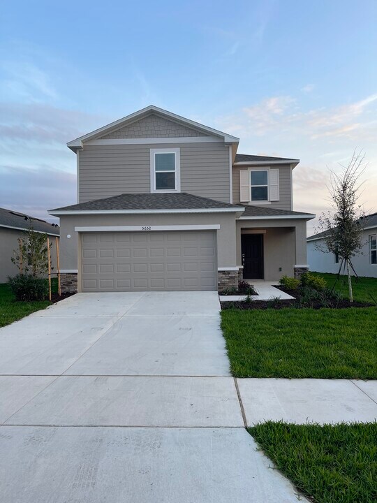 5652 Nispero Wy in Kissimmee, FL - Building Photo