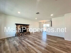 17945 Sequoia St in Hesperia, CA - Building Photo - Building Photo