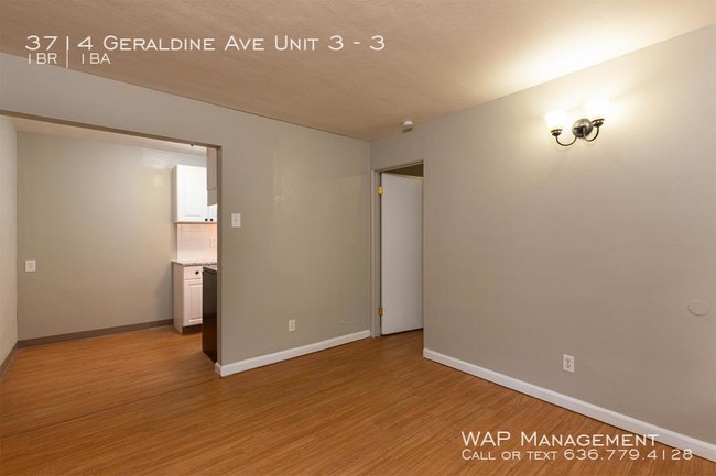 3714 Geraldine Ave-Unit -3 in St. Ann, MO - Foto de edificio - Building Photo